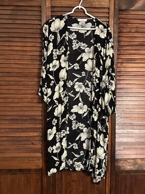 CJLA Lightweight Floral Duster Cardigan in Black- Women’s XS